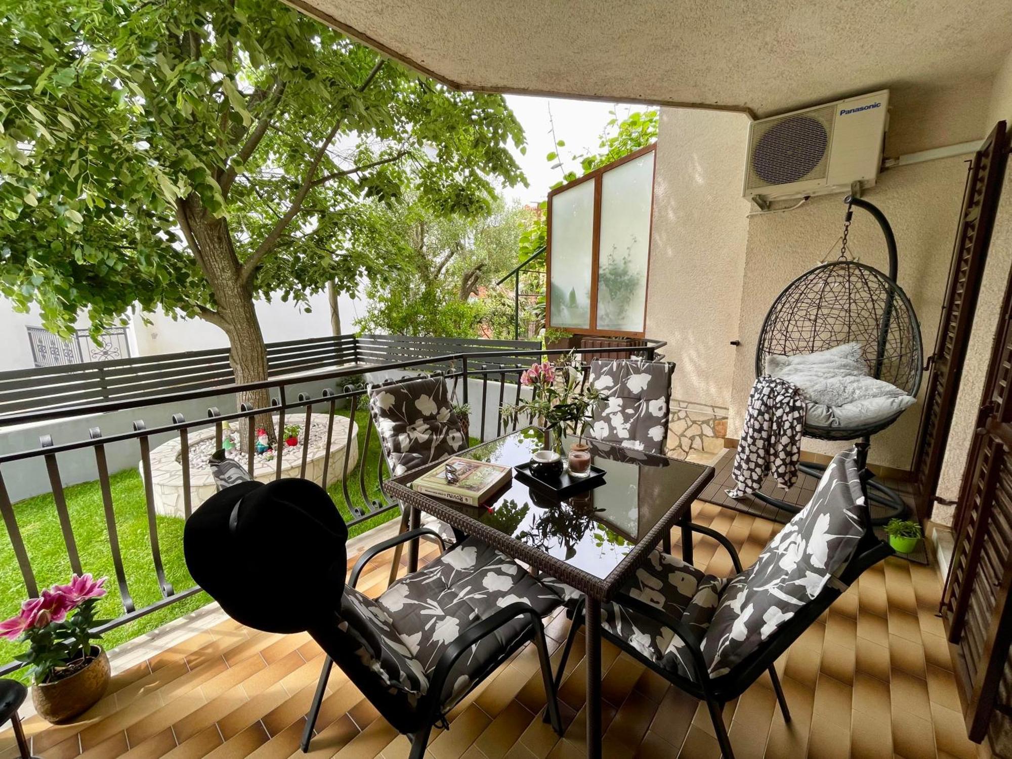 Adri Apartment